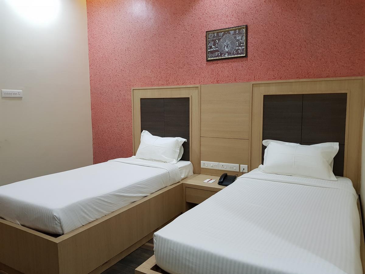 Hotel Starway Balasore Esterno foto